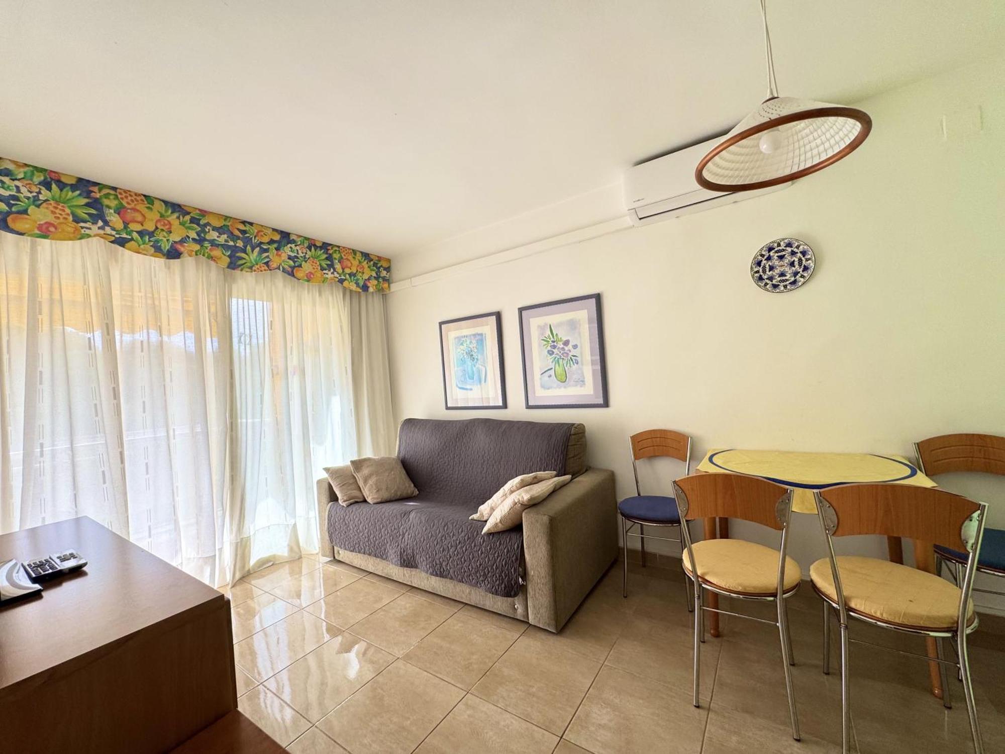 Apartsalou Penedes Salou